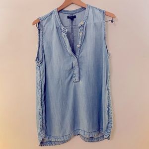 J. Crew Size 8 Lyocell Chambray Denim Sleeveless Shirttail Hem Sleeveless Tank